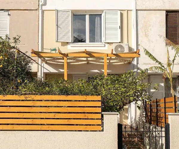 Lemon Garden Lejlighed